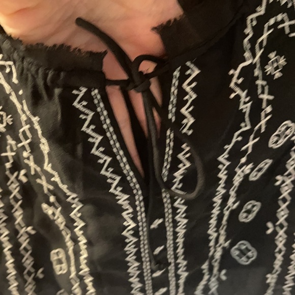 American Eagle Outfitters Black Embroidery Shirt - Picture 6 of 6